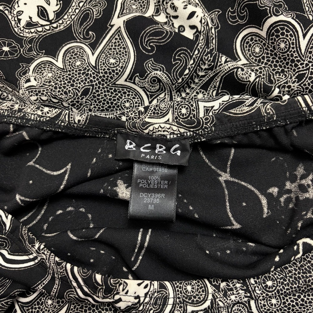 90s/Y2K Vintage BCBG Paris Paisley Ruffle Hem Midi Skirt (Black/White) Size M - Picture 6 of 7